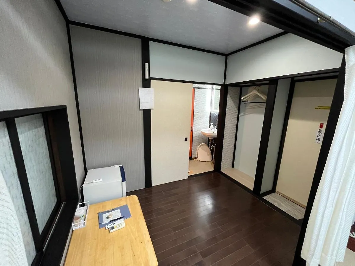 Lucky Hotel Tokyo 0*,  Giappone