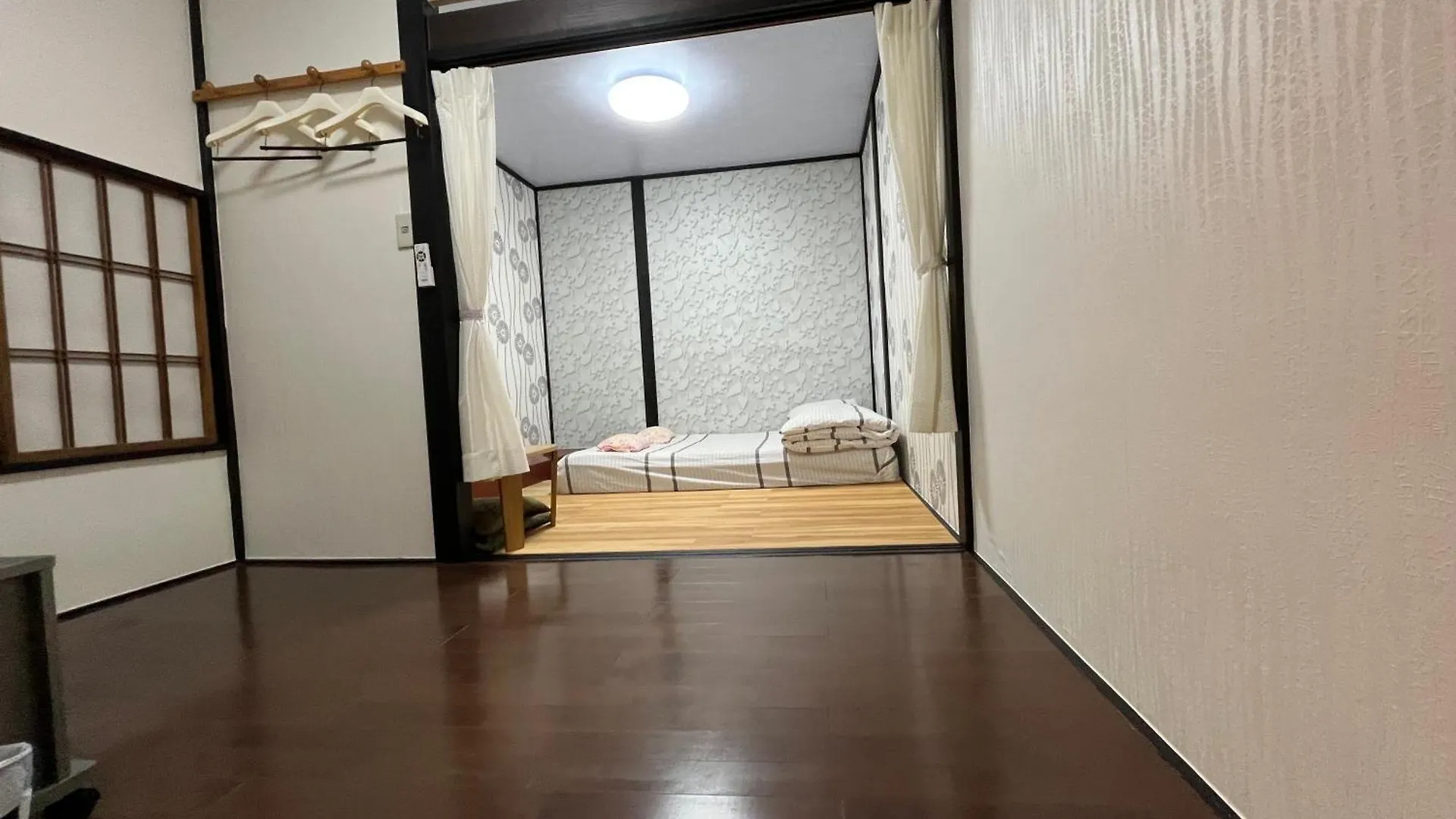 Lucky Hotel Tokyo 0*,  Giappone